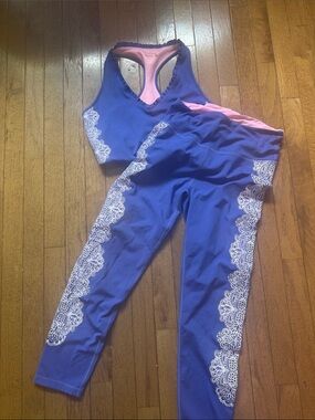 Lilly Pulitzer Purple & Pink Leggings and Sports Bra Set